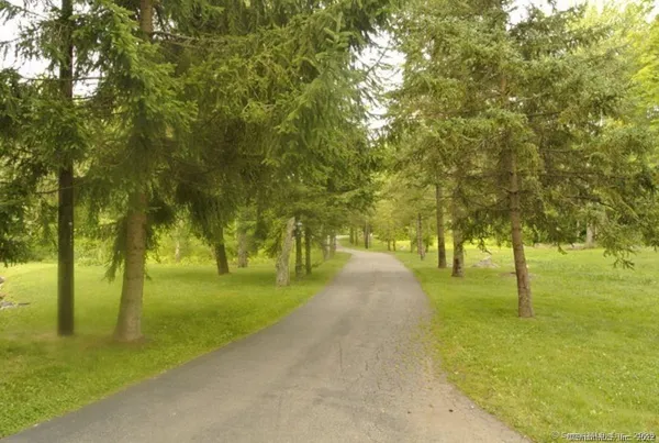 $8,000 | 38 Strawberry Ridge Road, Warren, CT 06777