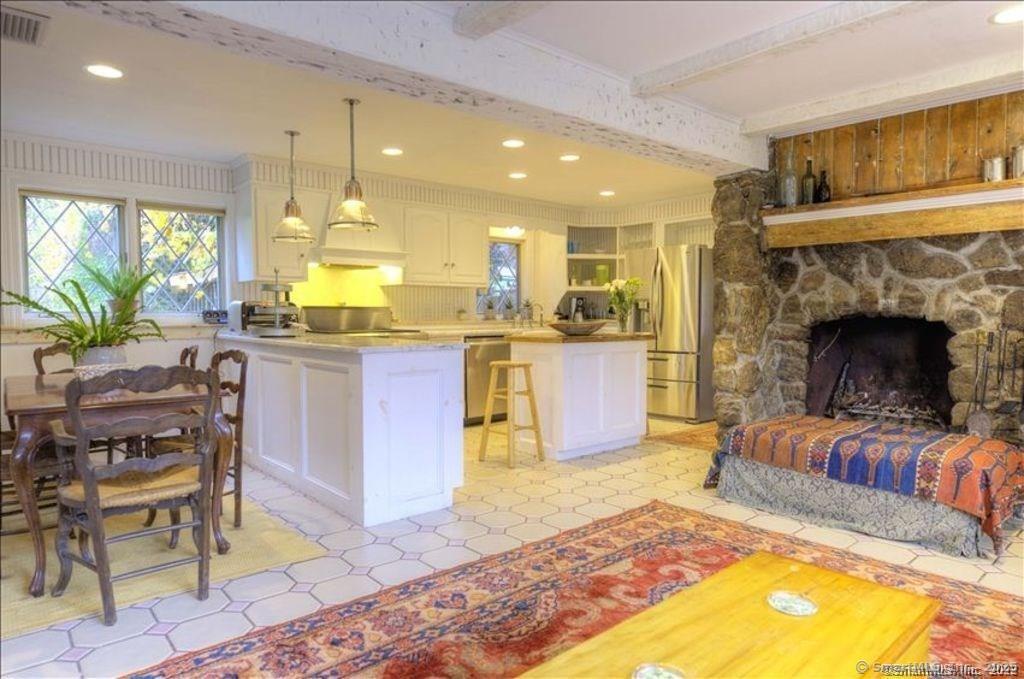 38 Strawberry Ridge Road Warren, CT 06777 - Photo 3 of 31