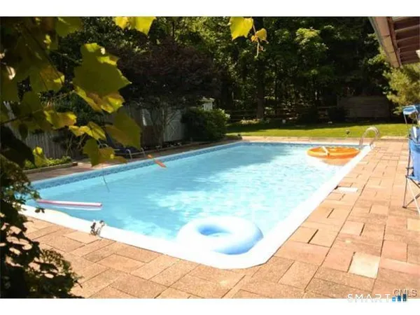 $8,000 | 38 Strawberry Ridge Road, Warren, CT 06777