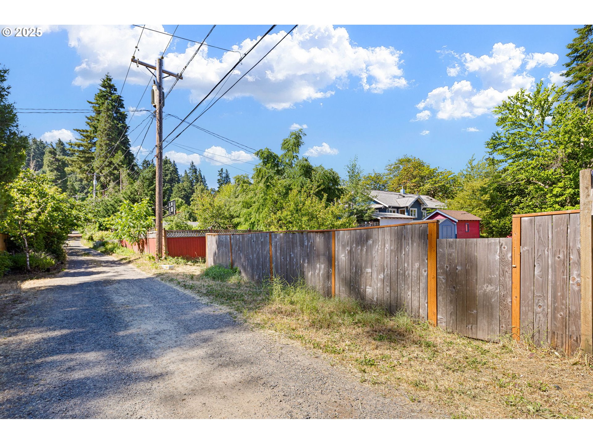 Orchard Alley Eugene, OR 97403 - Photo 6 of 13 a backyard of a house