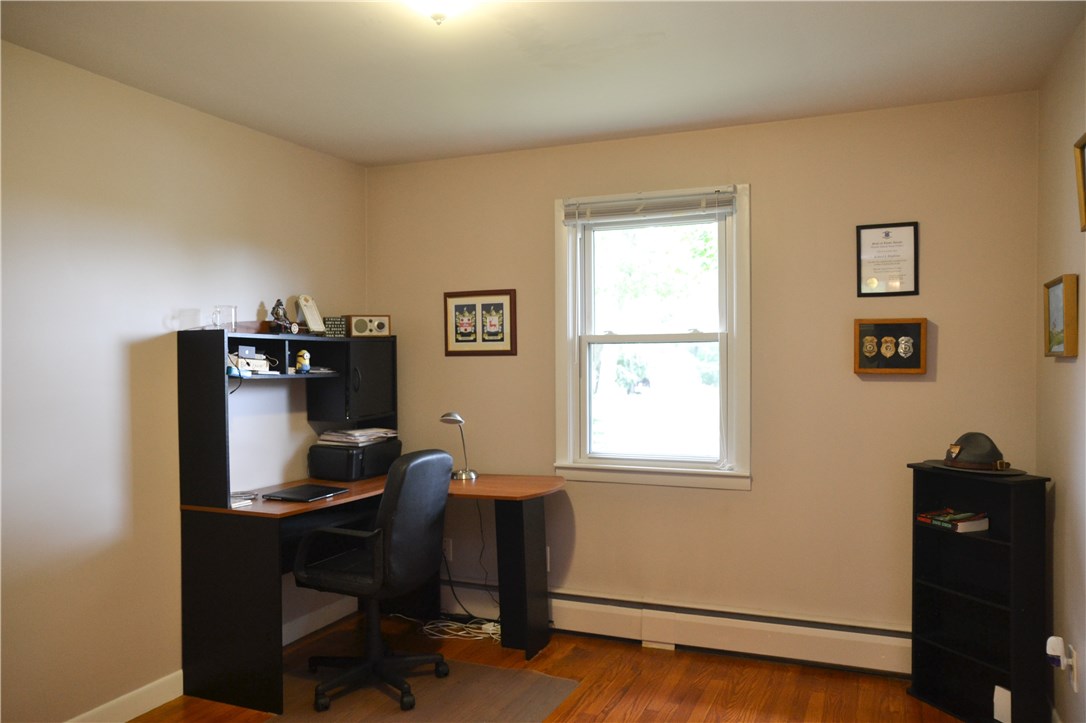 1379 Hope Road Cranston, RI 02831 - Photo 15 of 28 Bedroom 3