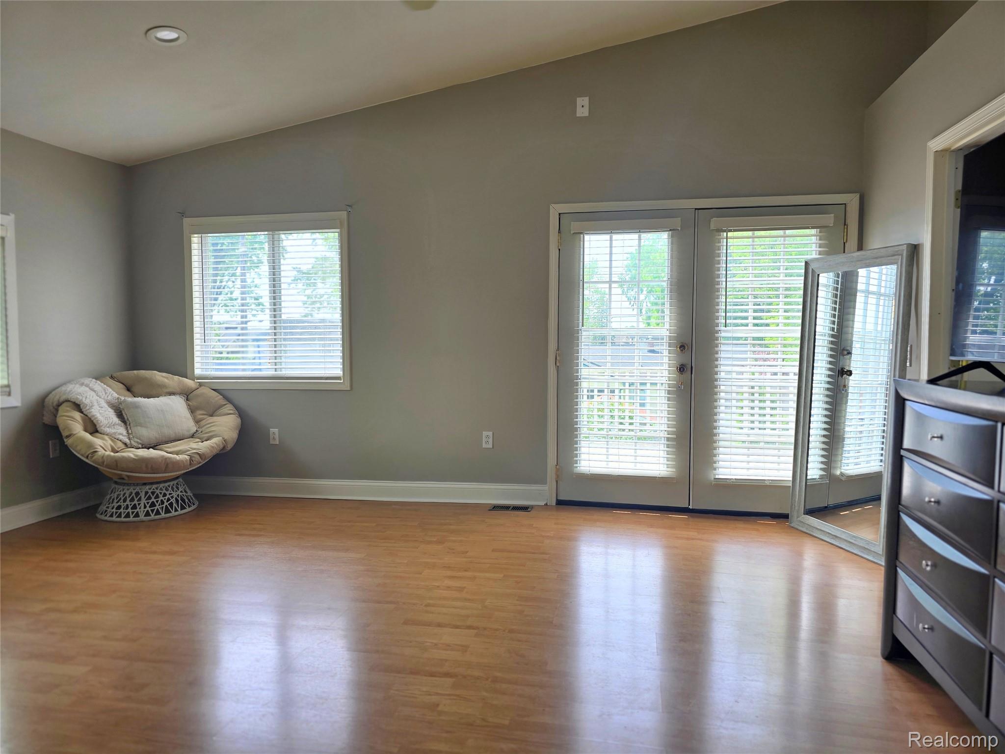 135 North Haven Street Novi, MI 48377 - Photo 18 of 36 18.jpg