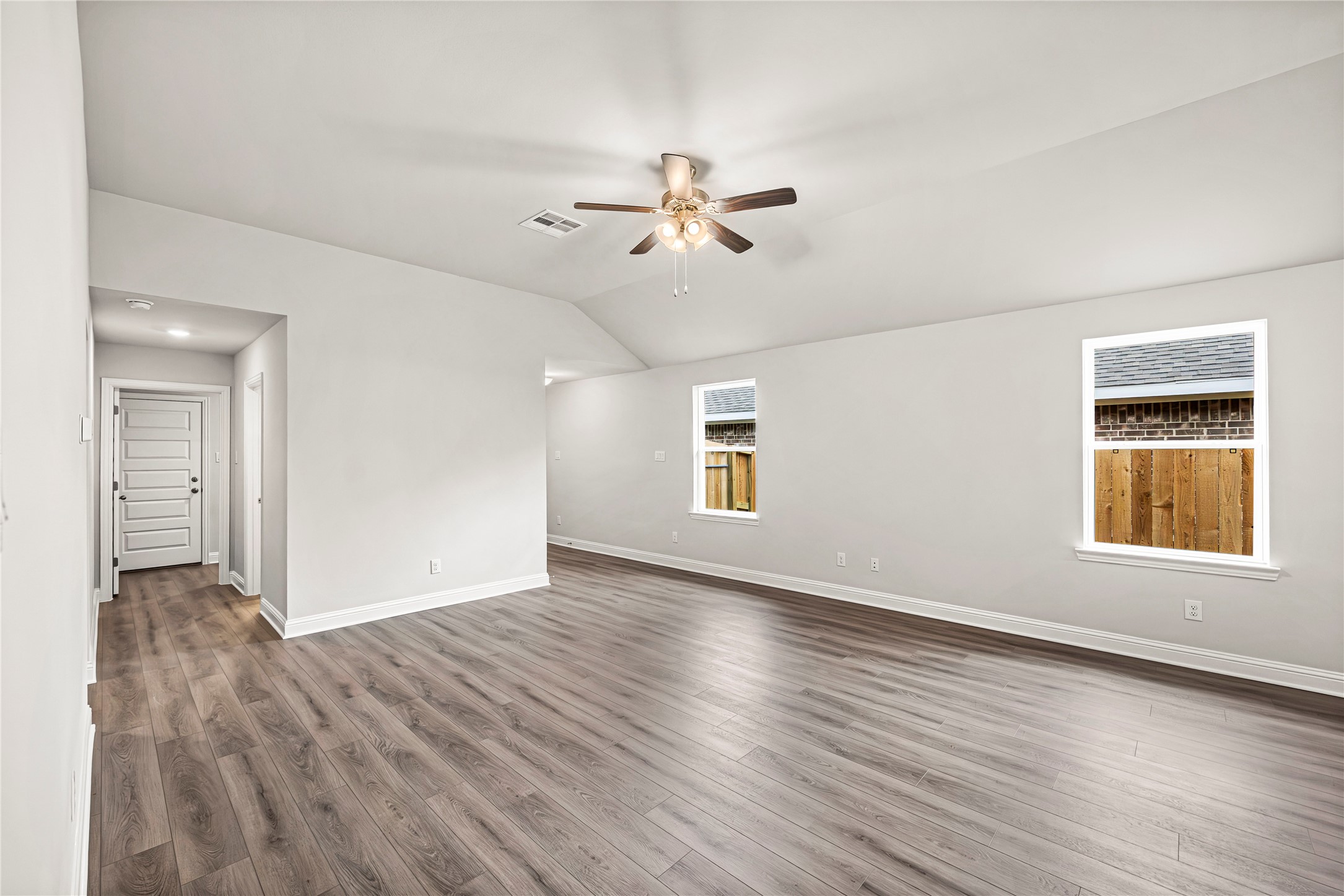 12825 Lime Stone Lane Conroe, TX 77303 - Photo 3 of 12 Living room