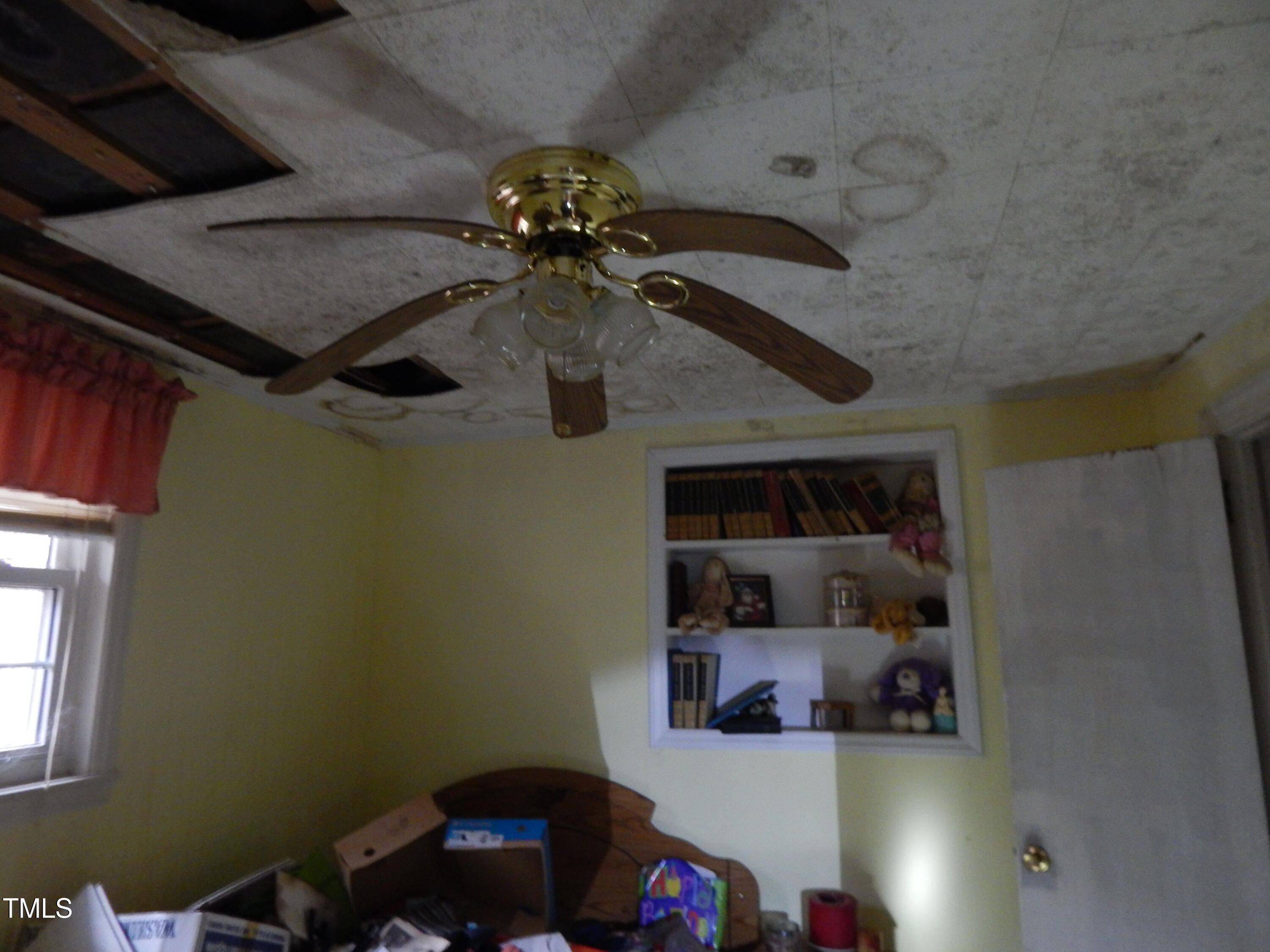 1108 Buckhorn Road Mebane, NC 27302 - Photo 26 of 31 Tile & blades w mold