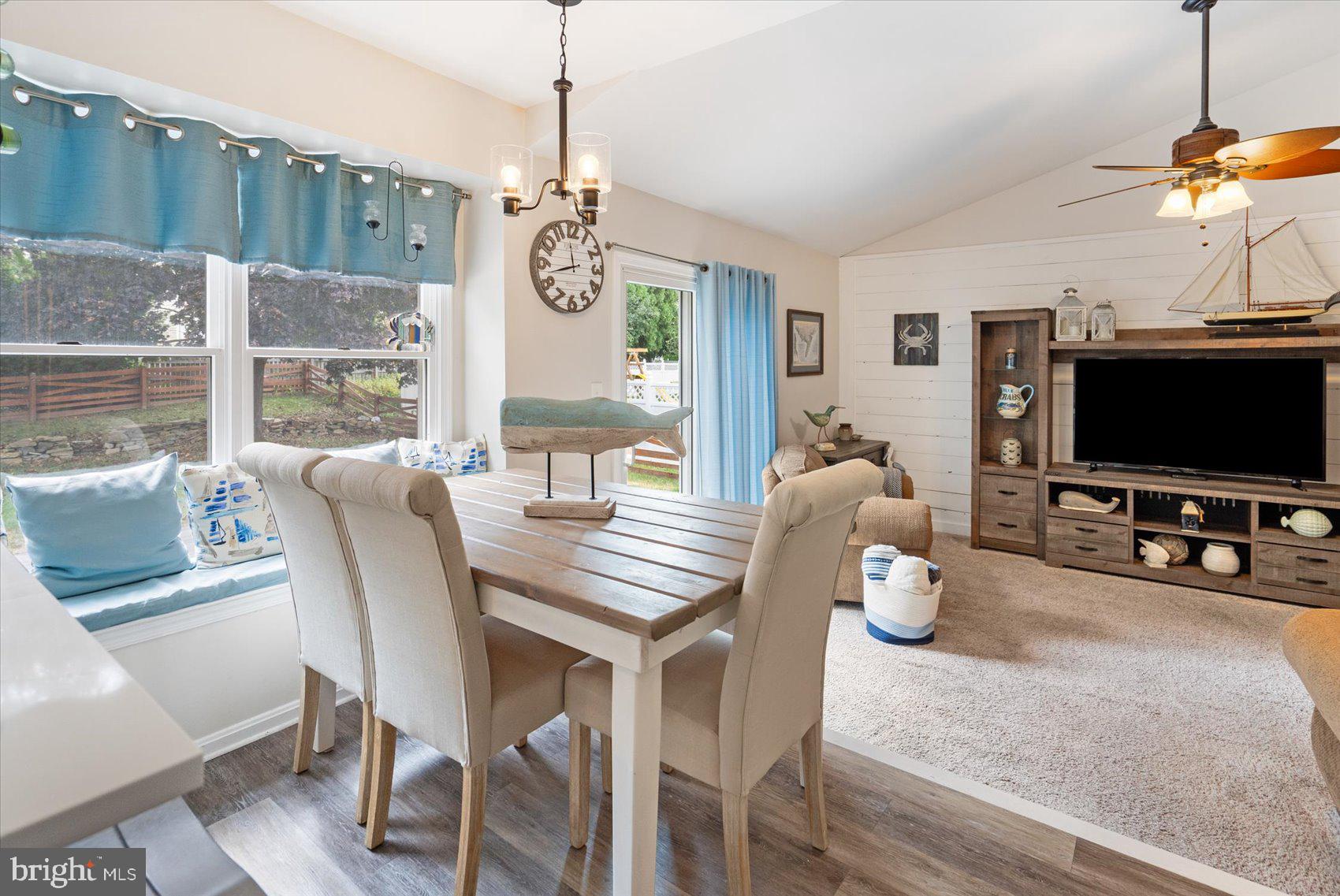 1431 Redfield Road Bel Air, MD 21015 - Photo 17 of 48 Dining area with built-in bench in Kitchen