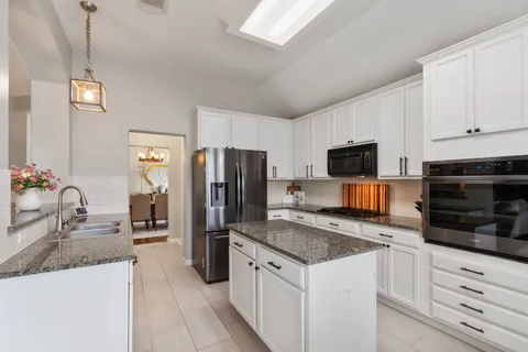 $370,000 | 9138 Running Eagle Falls, Tomball, TX 77375