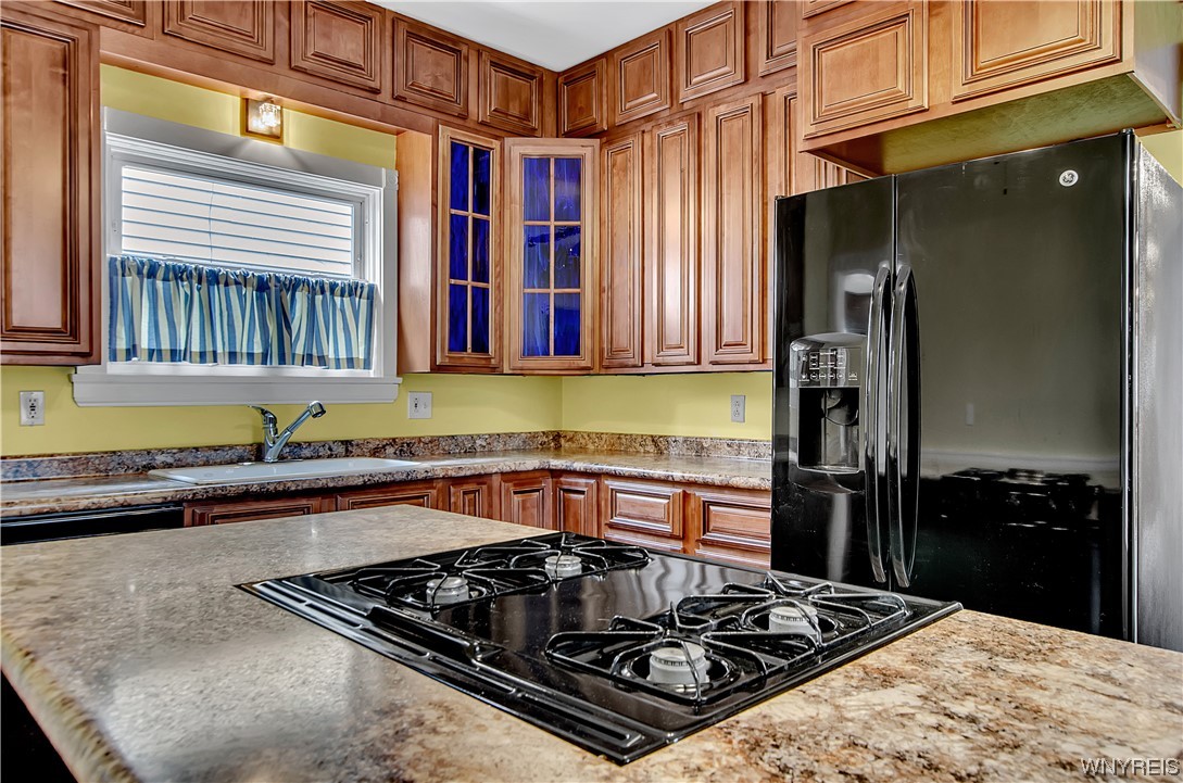 43 15th Street Buffalo, NY 14213 - Photo 16 of 40