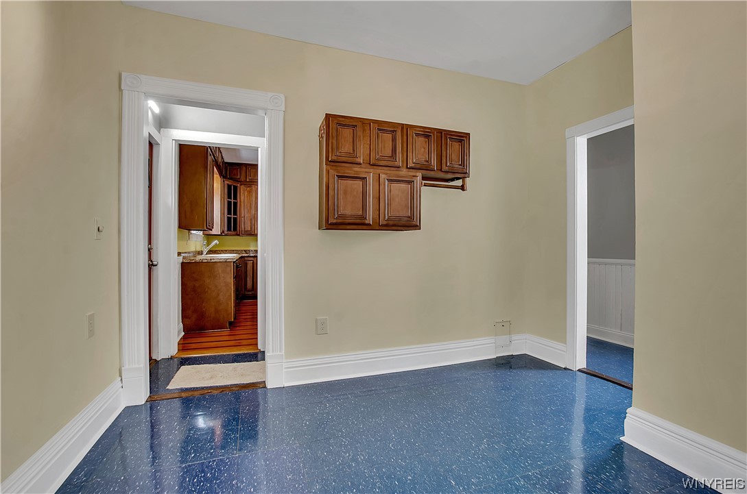 43 15th Street Buffalo, NY 14213 - Photo 19 of 40