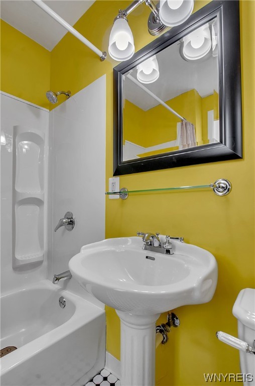 43 15th Street Buffalo, NY 14213 - Photo 20 of 40