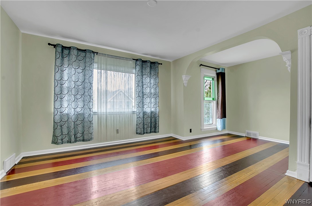 43 15th Street Buffalo, NY 14213 - Photo 23 of 40