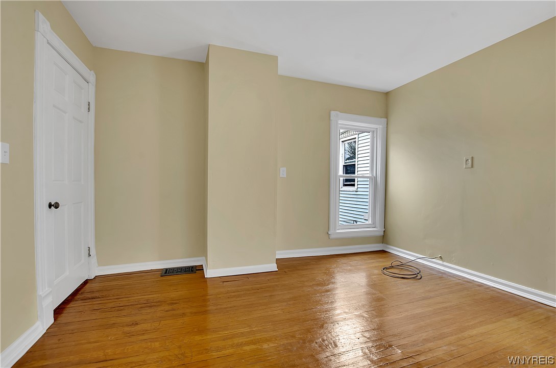 43 15th Street Buffalo, NY 14213 - Photo 27 of 40