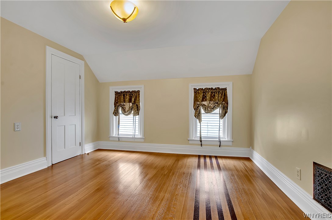 43 15th Street Buffalo, NY 14213 - Photo 29 of 40