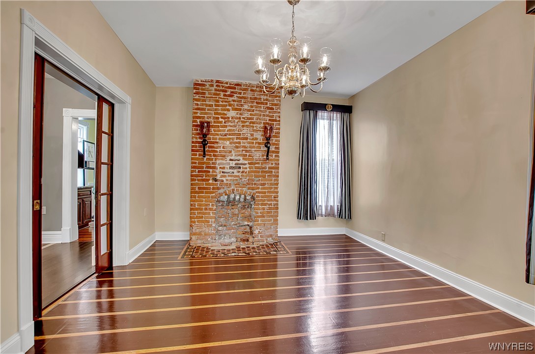 43 15th Street Buffalo, NY 14213 - Photo 8 of 40