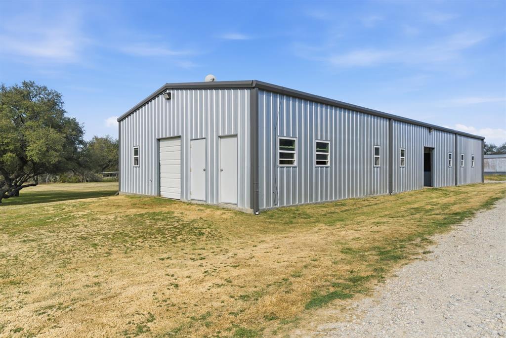 1601 A Stafford Road Weatherford, TX 76088 - Photo 2 of 34 a view of an empty room