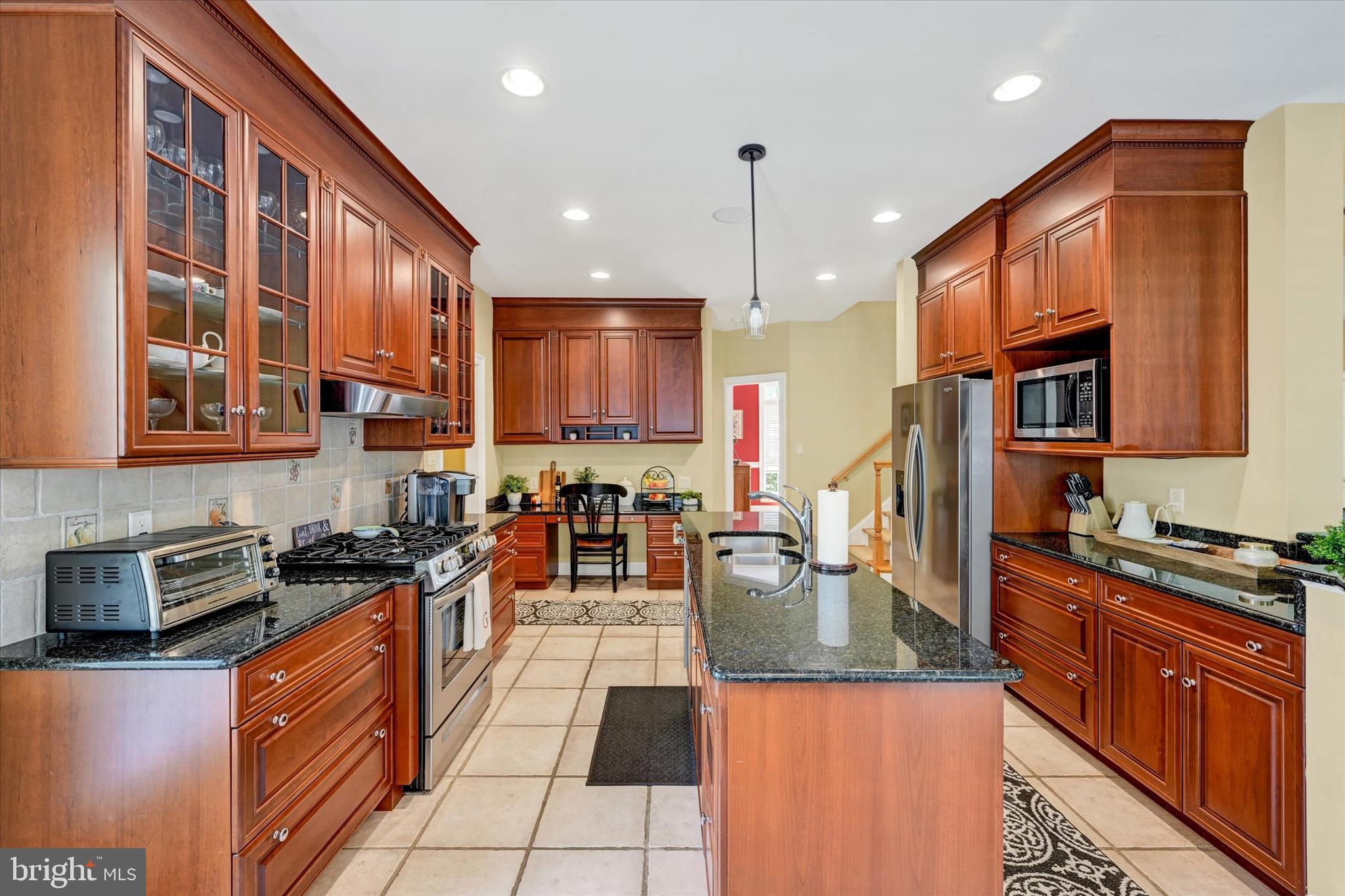 9318 Ravenridge Road Baltimore, MD 21234 - Photo 20 of 72