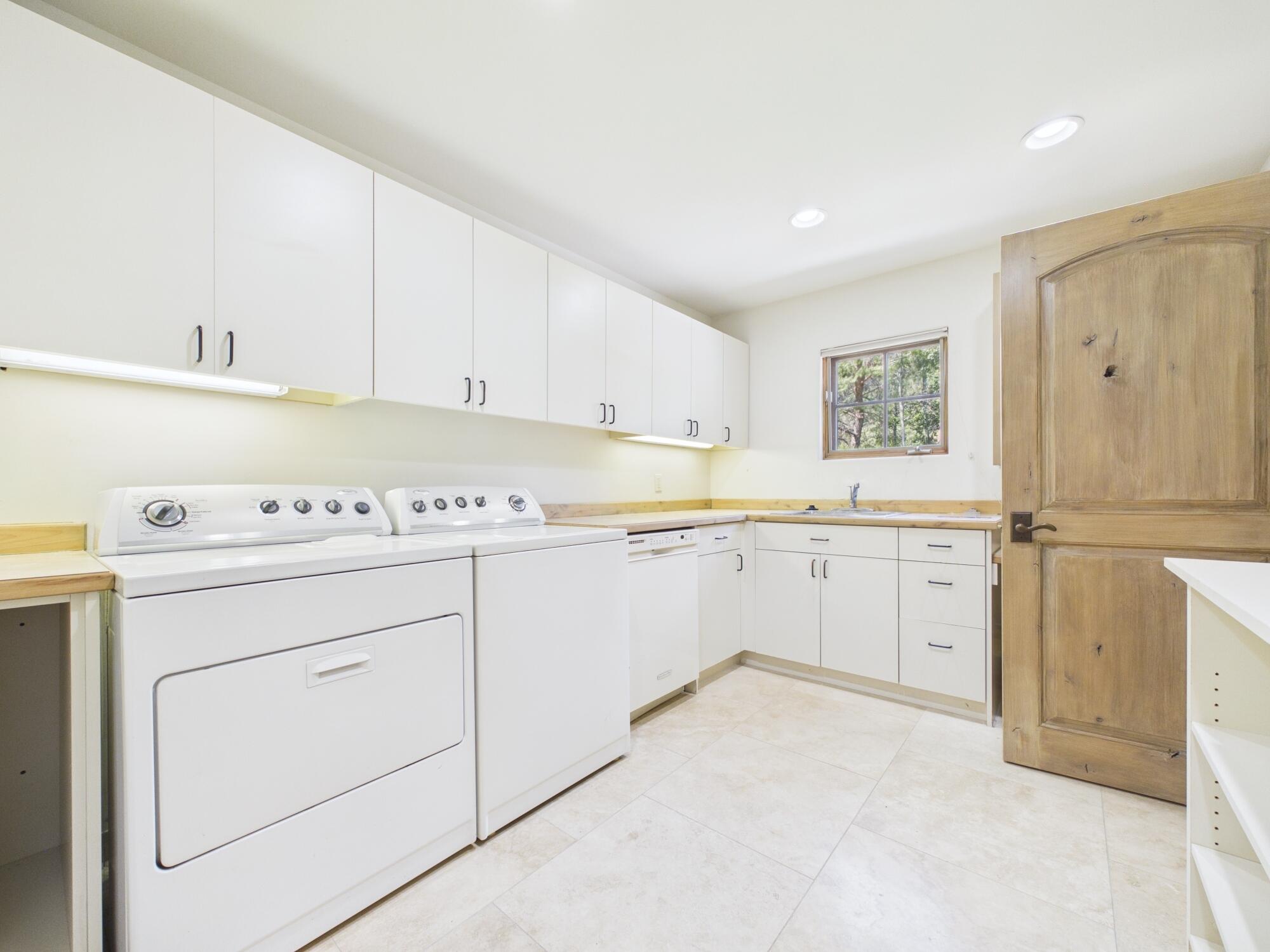 5 Willow Road Sun Valley, ID 83353 - Photo 28 of 55 Laundry Room