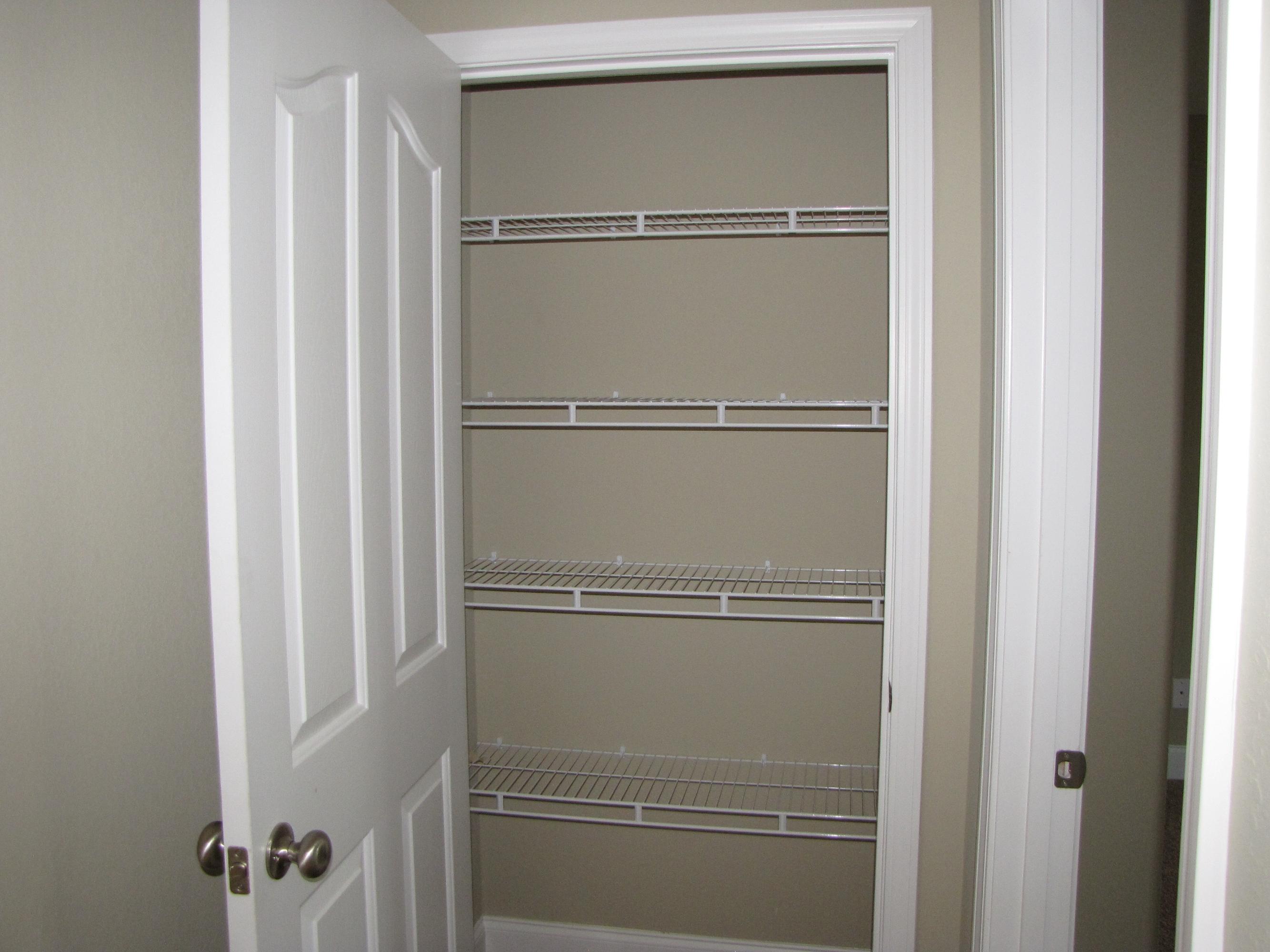 2715 Norcross Road Maryville, TN 37803 - Photo 7 of 10 hall linen closet