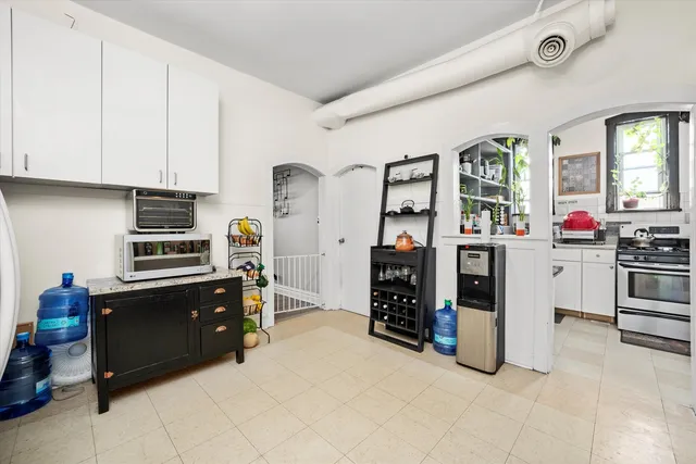 $175,000 | 5525 South Ashland Avenue, Chicago, IL 60636