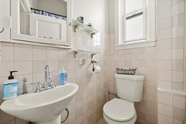 $175,000 | 5525 South Ashland Avenue, Chicago, IL 60636