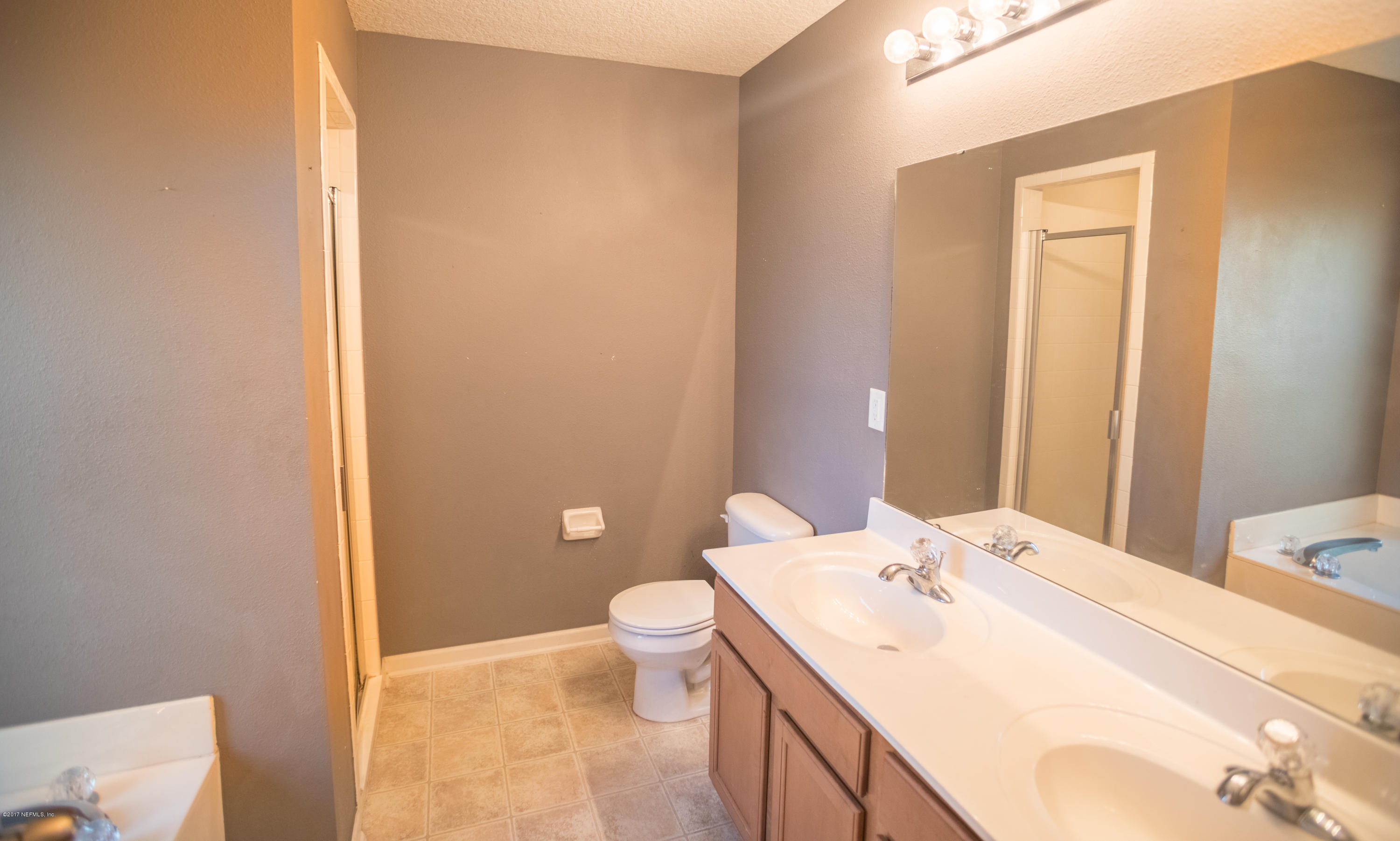 1873 Reed Valley Way Middleburg, FL 32068 - Photo 15 of 24 Suite Bathroom
