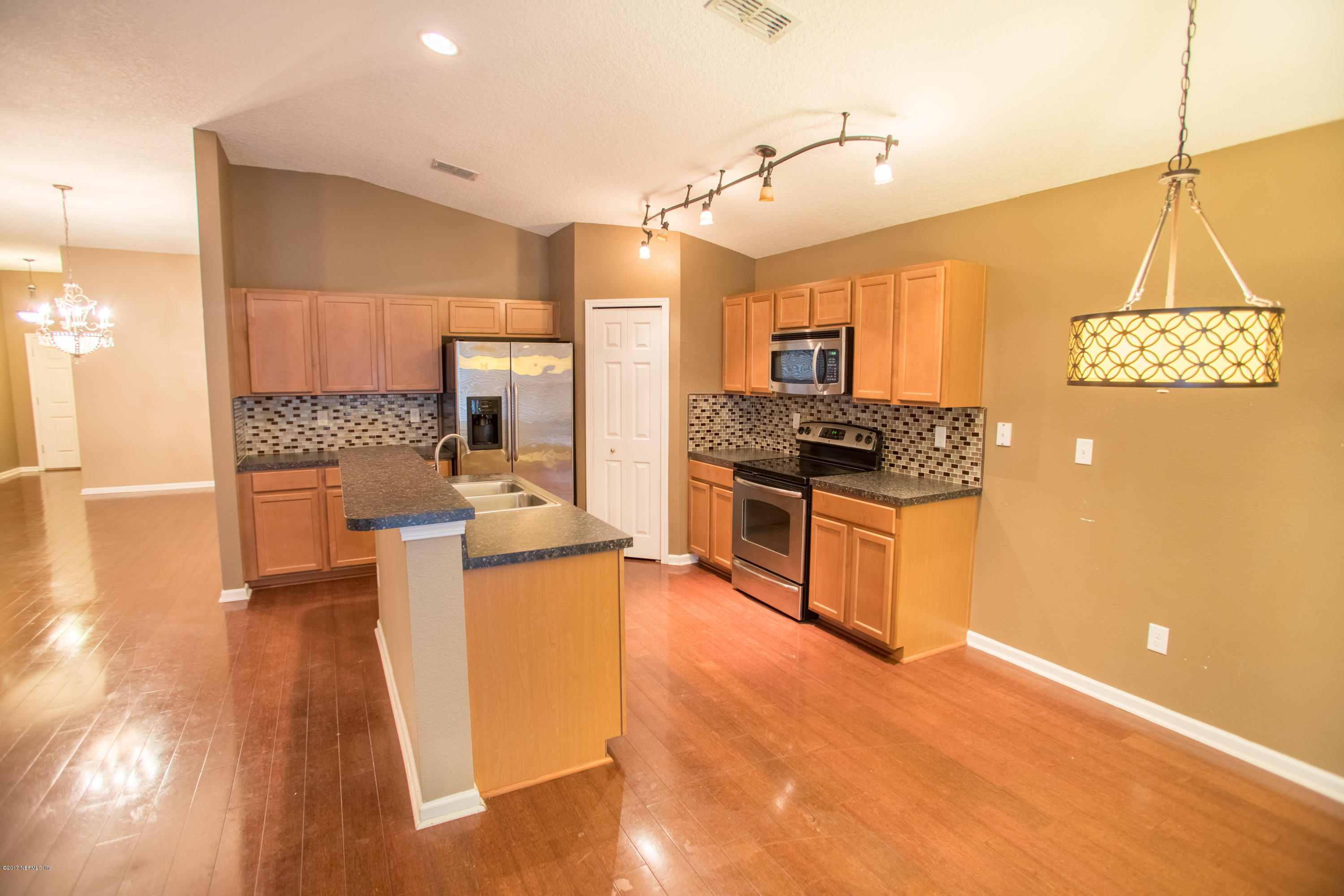 1873 Reed Valley Way Middleburg, FL 32068 - Photo 9 of 24 Kitchen