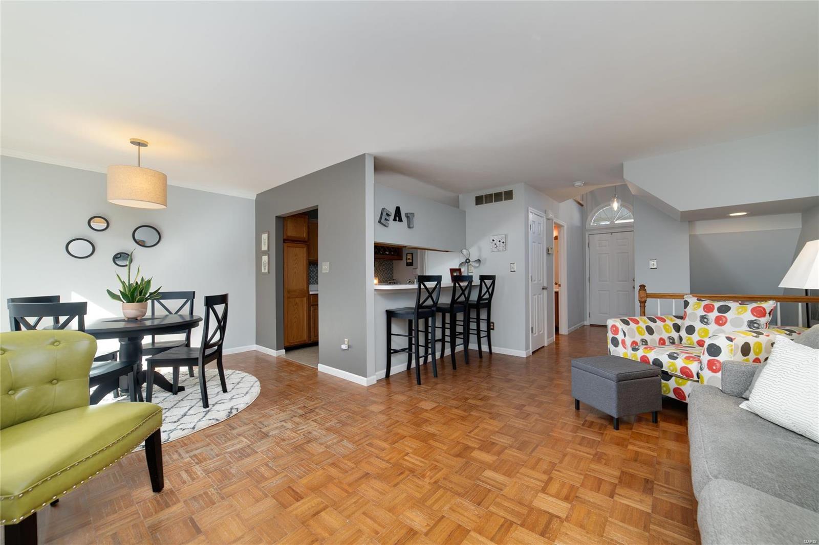 1730 Blue Oak Drive Chesterfield, MO 63017 - Photo 8 of 33