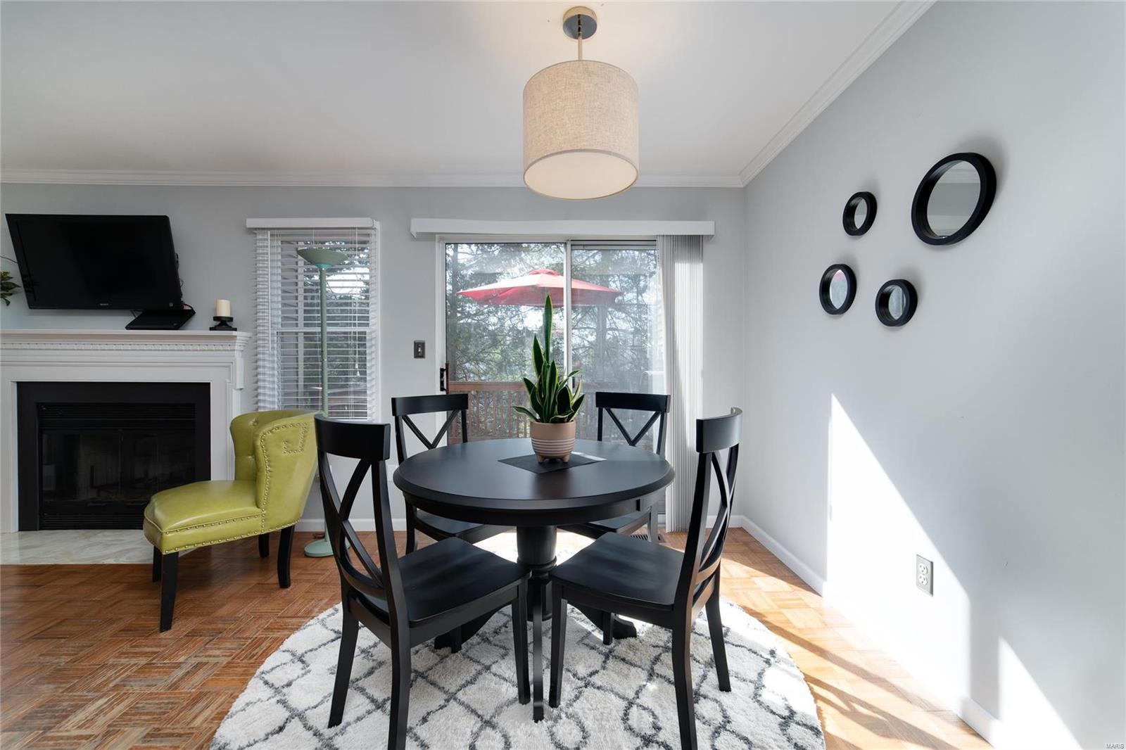 1730 Blue Oak Drive Chesterfield, MO 63017 - Photo 10 of 33