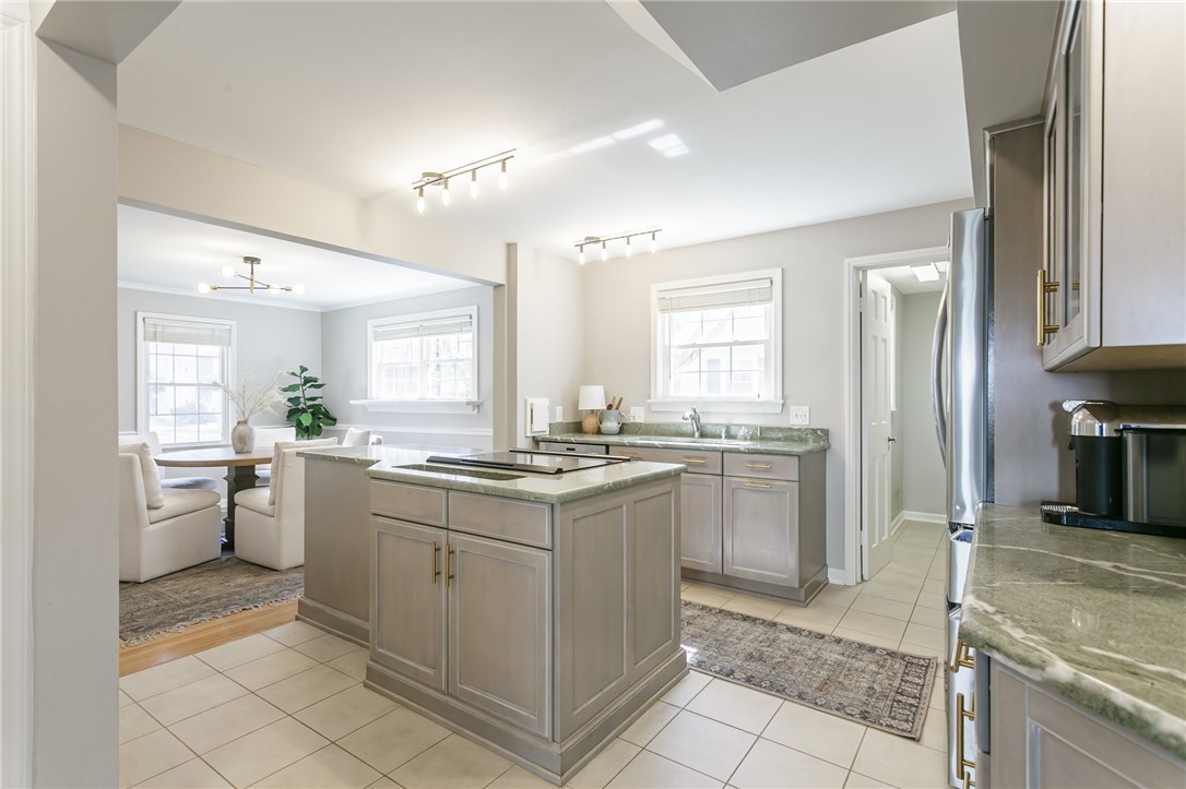 48 Commodore Parkway Brighton, NY 14625 - Photo 14 of 45