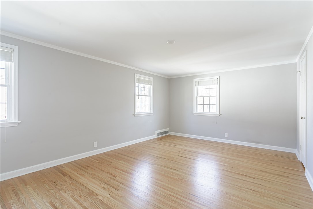 48 Commodore Parkway Brighton, NY 14625 - Photo 26 of 45