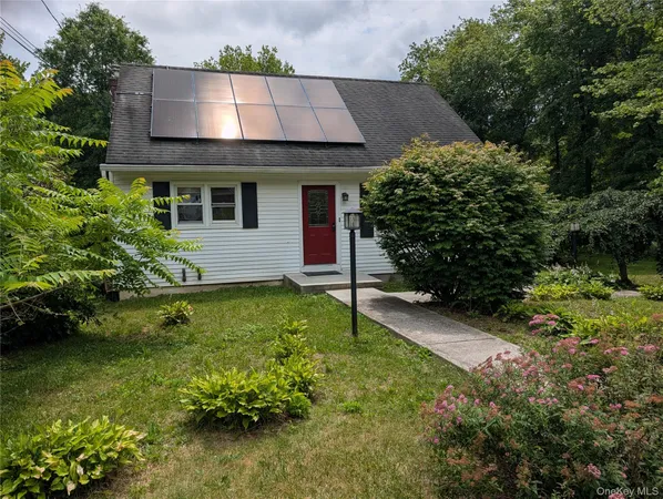 $455,000 | 67 Pine Ridge Drive, Hopewell Junction, NY 12533