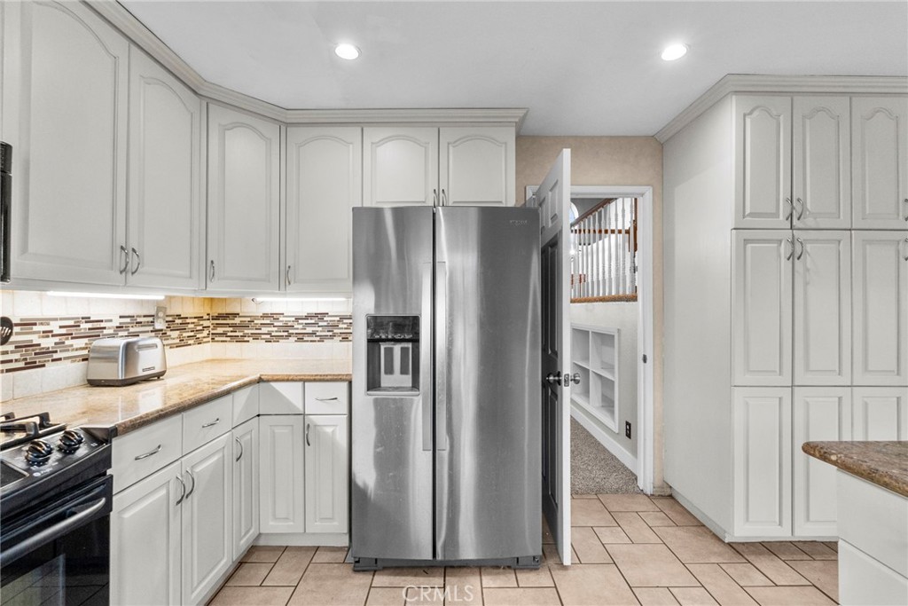 39774 Amberley Circle Temecula, CA 92591 - Photo 16 of 61