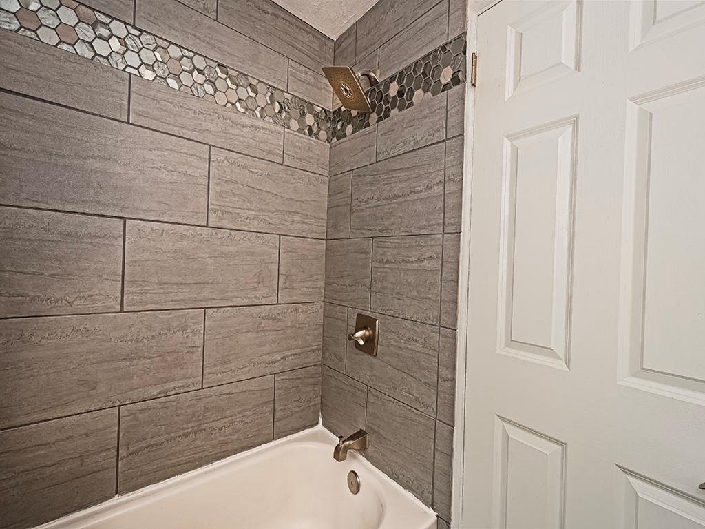 919 Roland Road Pittsburgh, PA 15221 - Photo 23 of 31 Gallery Image 23