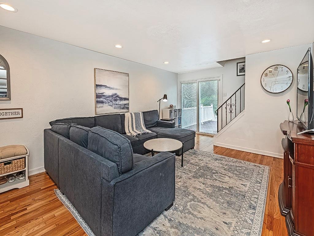 919 Roland Road Pittsburgh, PA 15221 - Photo 5 of 31 Gallery Image 5