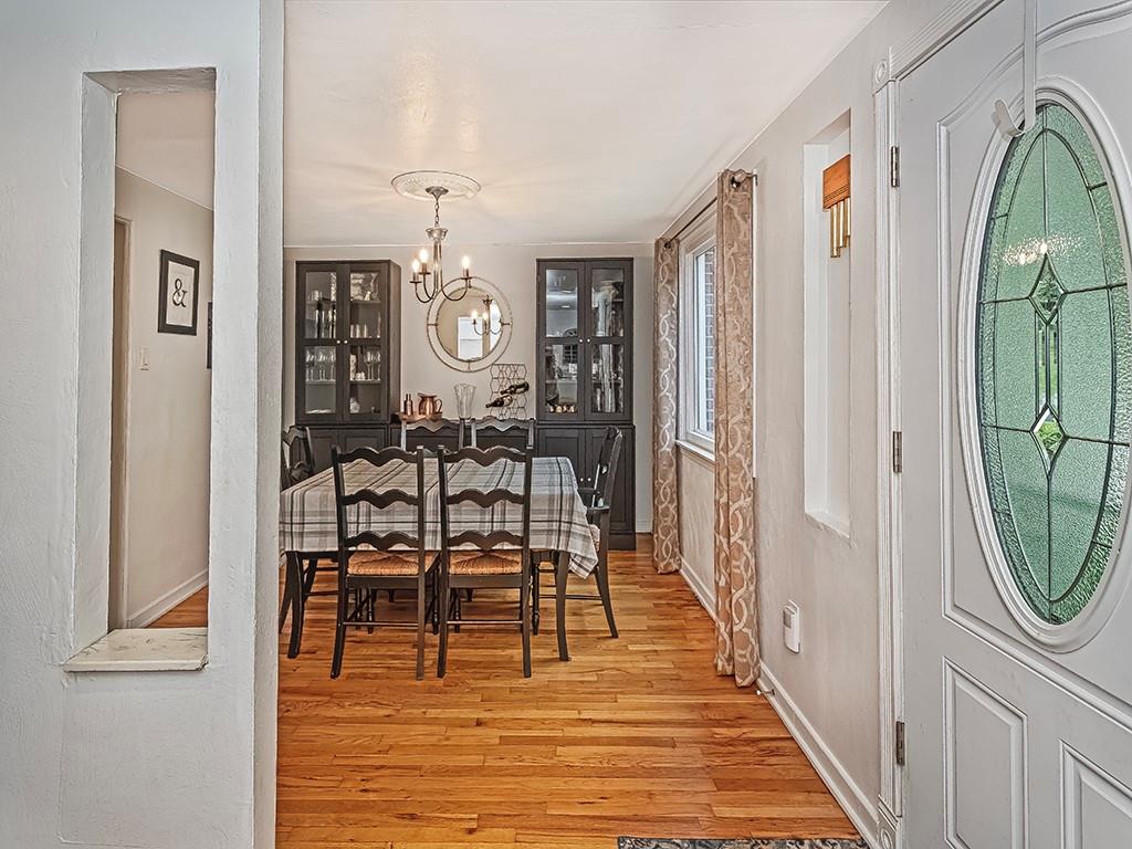 919 Roland Road Pittsburgh, PA 15221 - Photo 8 of 31 Gallery Image 8