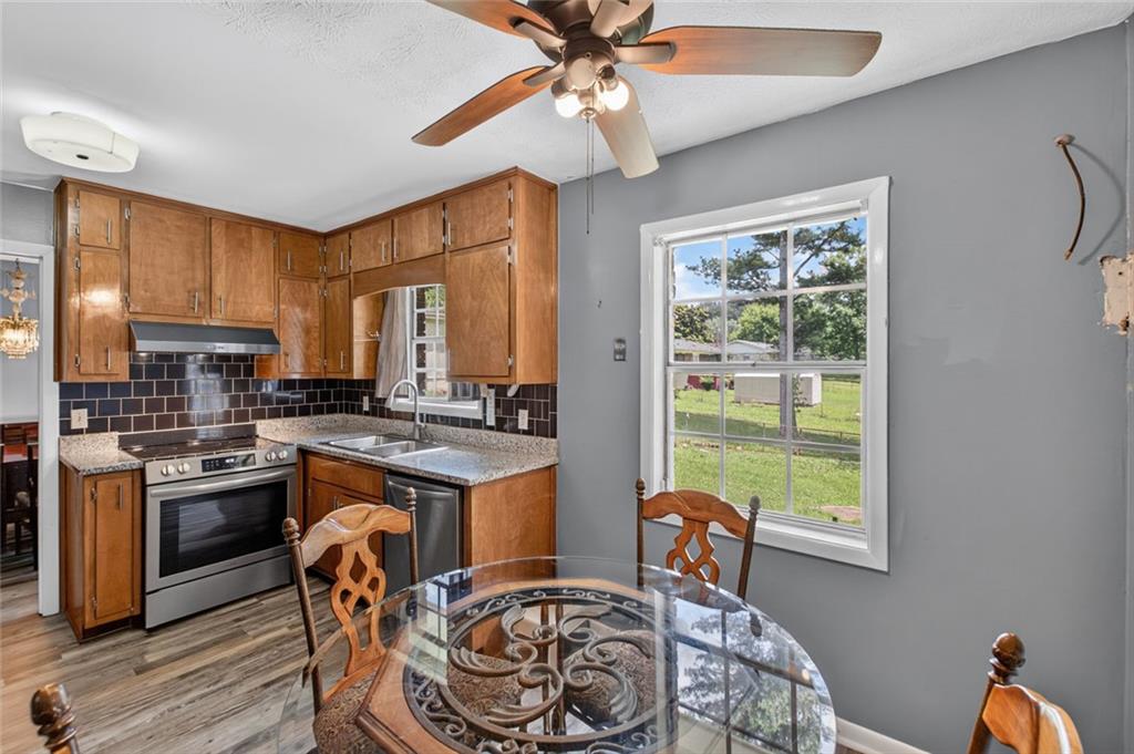 2272 Green Hawk Court Decatur, GA 30035 - Photo 31 of 56