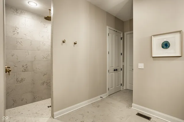 $1,195,000 | 4135 Hartswick Court, Zionsville, IN 46077