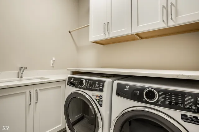 $1,195,000 | 4135 Hartswick Court, Zionsville, IN 46077