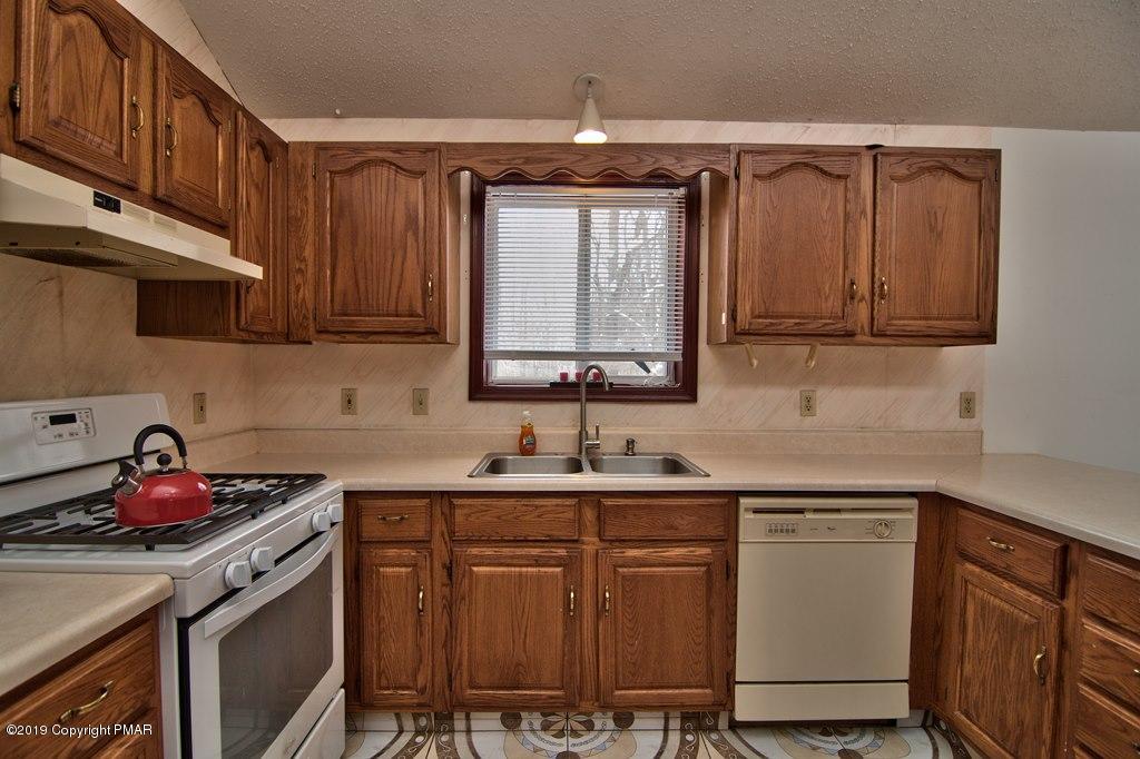 4134 Hickory Road Tobyhanna, PA 18466 - Photo 16 of 37 With Ample Cabinet and Counter Space