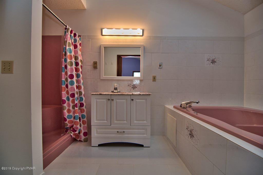 4134 Hickory Road Tobyhanna, PA 18466 - Photo 22 of 37 Master Bath