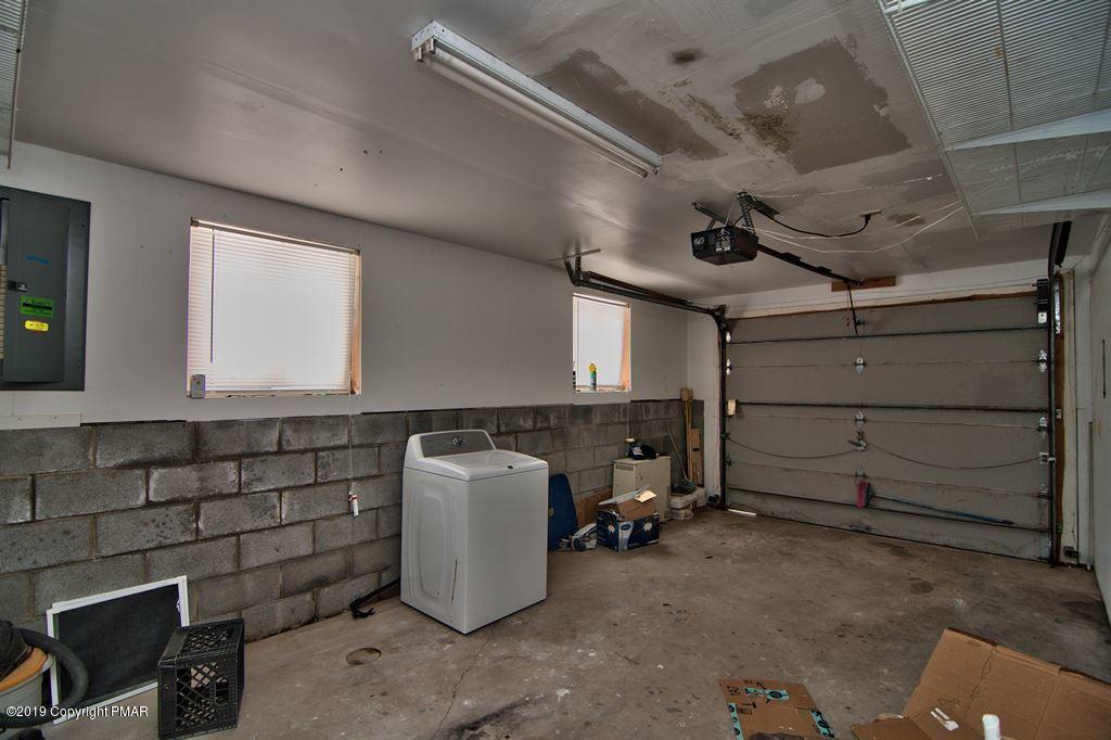 4134 Hickory Road Tobyhanna, PA 18466 - Photo 36 of 37 One Car Grage
