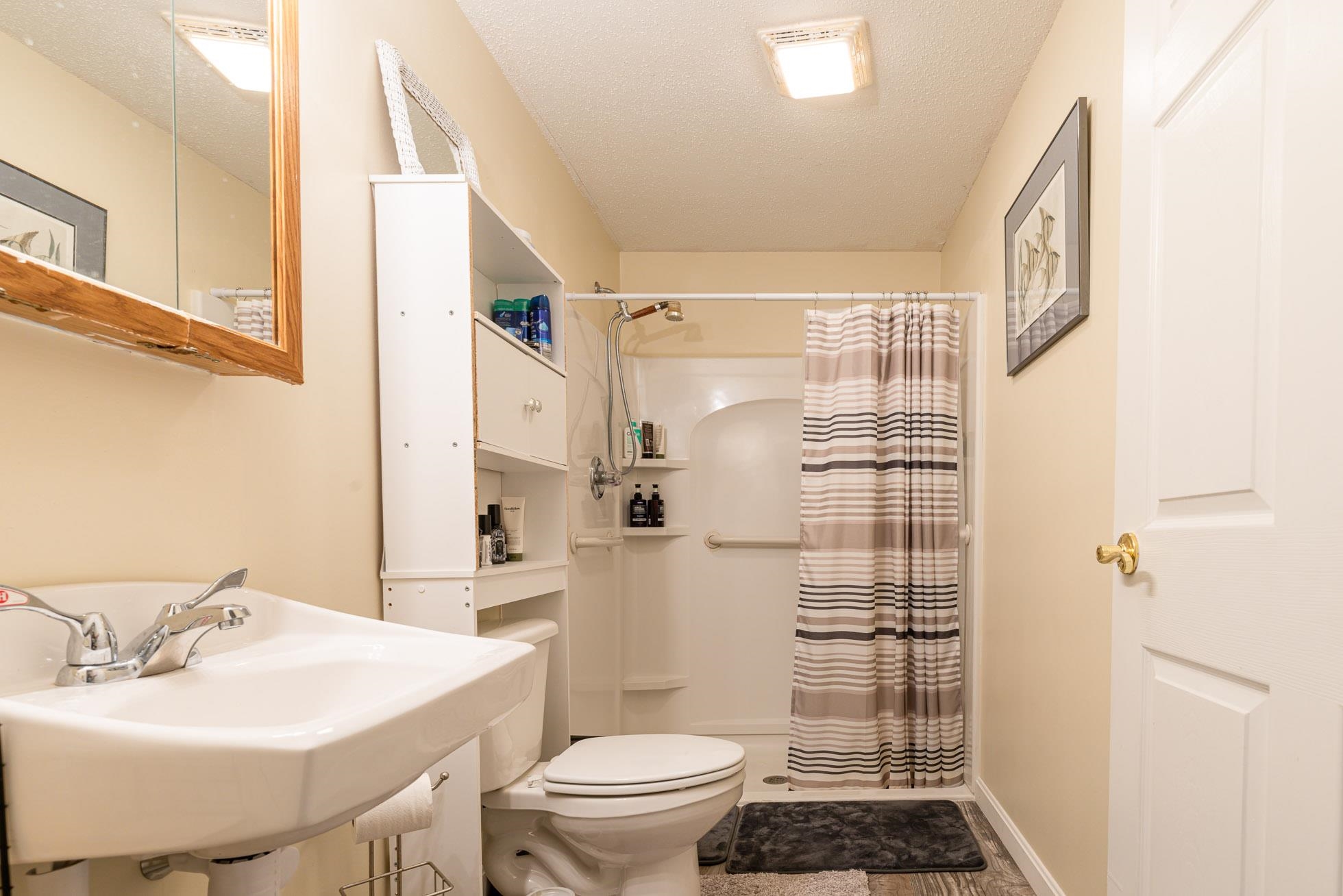 33 Long Hill Road, Unit 33 Peterborough, NH 03458 - Photo 11 of 26
