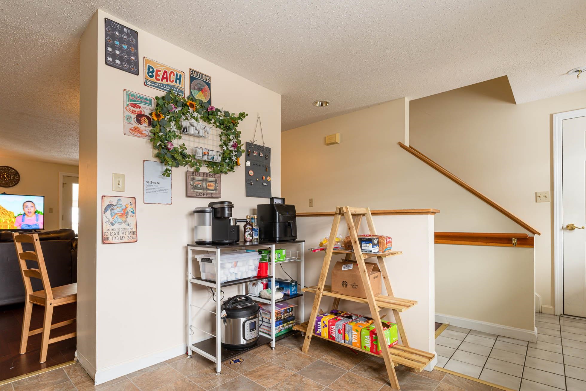 33 Long Hill Road, Unit 33 Peterborough, NH 03458 - Photo 5 of 26