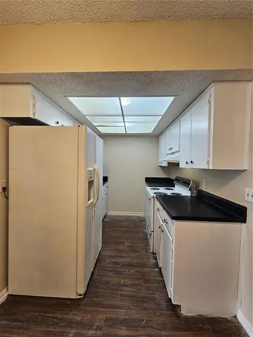 $1,150 | 201 Northwest Jefferson Circle North, Unit 2, St. Petersburg, FL 33702