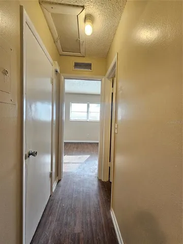 $1,150 | 201 Northwest Jefferson Circle North, Unit 2, St. Petersburg, FL 33702