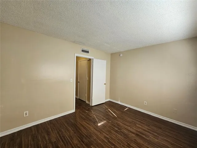 $1,150 | 201 Northwest Jefferson Circle North, Unit 2, St. Petersburg, FL 33702