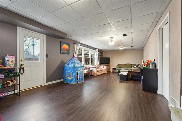 $299,900 | 203 Centennial Avenue, Normal, IL 61761