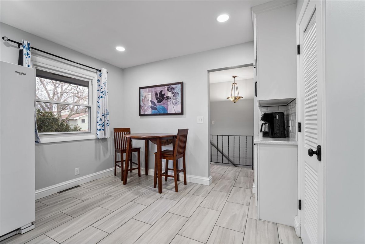 203 Centennial Avenue Normal, IL 61761 - Photo 4 of 23