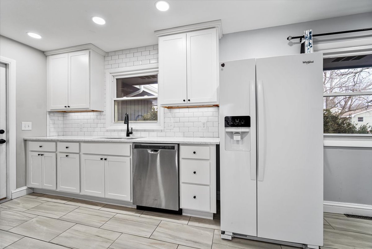 203 Centennial Avenue Normal, IL 61761 - Photo 6 of 23