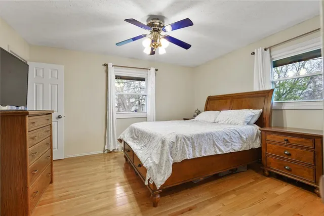 $299,900 | 203 Centennial Avenue, Normal, IL 61761