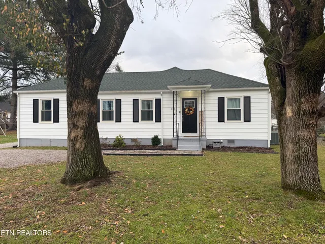 $324,900 | 311 Alabama Avenue, Clinton, TN 37716